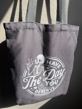 Gray Graphic Canvas Tote Bag - Unbranded